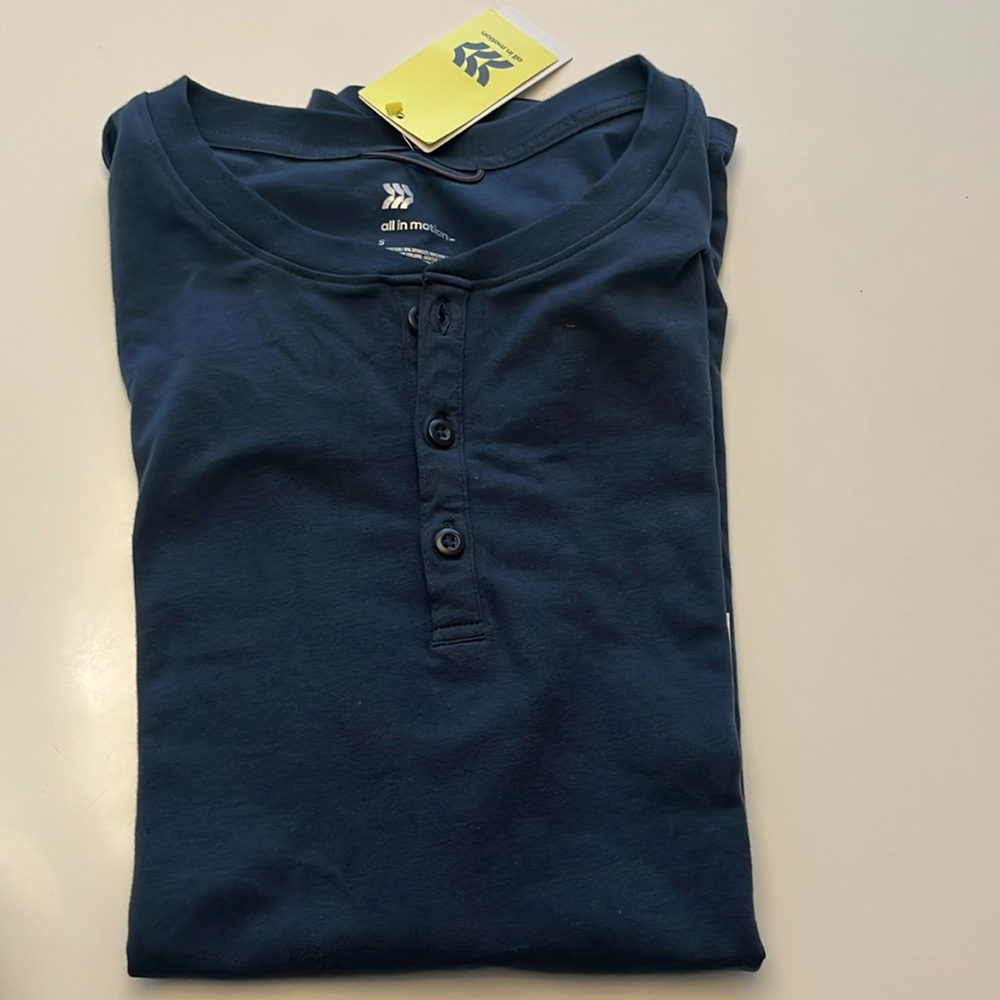 NWT Men’s All In Motion cotton Henley t-shirt with 50 SPF protection